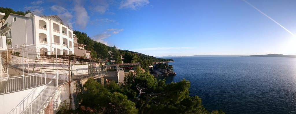 Villa Visnja Brela Luaran gambar